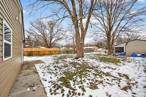Exterior - 60 Orchard Cir, Blanchester, OH 45107 photo 3 of 4