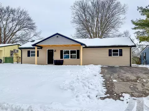 60 Orchard Cir, Blanchester, OH 45107