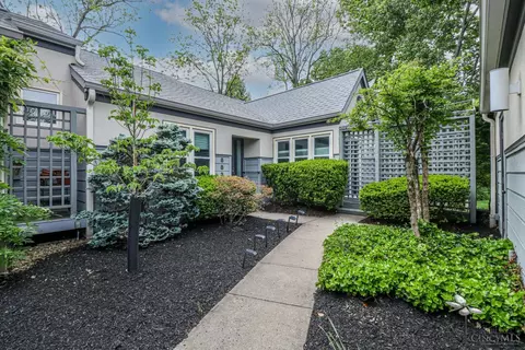8837 Montgomery Rd, Cincinnati, OH 45236