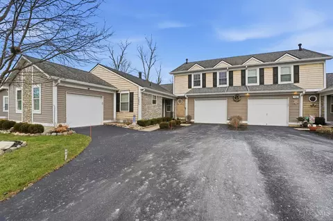 Exterior - 758 Stoneharbor Ln, Hamilton Township, OH 45039 photo 2 of 7
