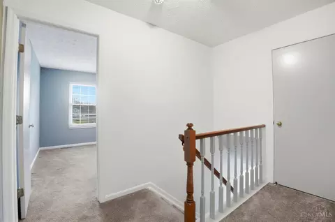 Entry Way - 758 Stoneharbor Ln, Hamilton Township, OH 45039 photo 4 of 4