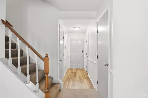 Entry Way - 758 Stoneharbor Ln, Hamilton Township, OH 45039 photo 1 of 4
