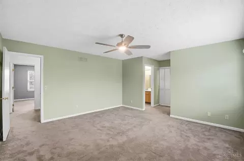 Bedroom - 758 Stoneharbor Ln, Hamilton Township, OH 45039 photo 2 of 6