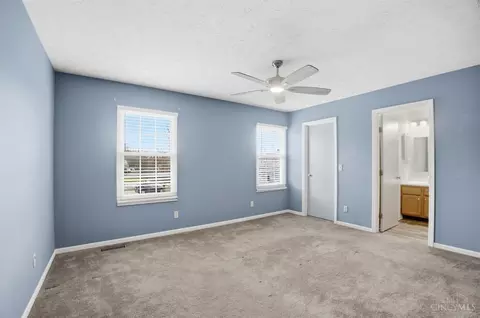 Bedroom - 758 Stoneharbor Ln, Hamilton Township, OH 45039 photo 4 of 6