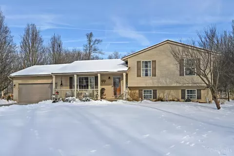 1554 Denny Dr, Amelia, OH 45102