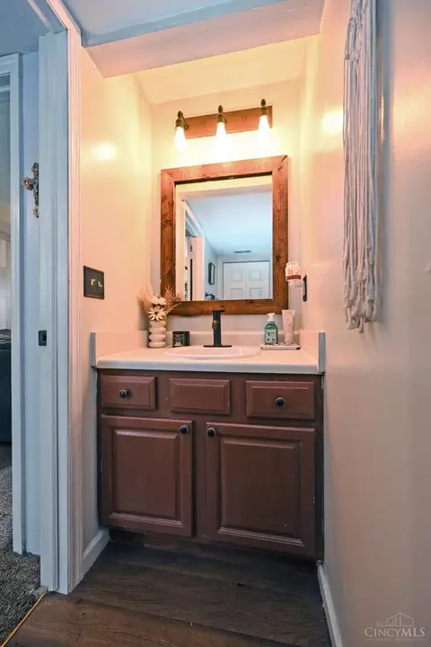 Bath - 1554 Denny Dr, Amelia, OH 45102 photo 3 of 3