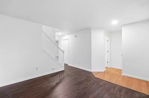 Living - 637 Ellen Dr, Cincinnati, OH 45255 photo 3 of 10