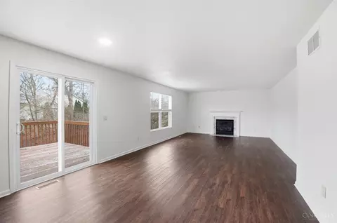 Living - 637 Ellen Dr, Cincinnati, OH 45255 photo 4 of 10
