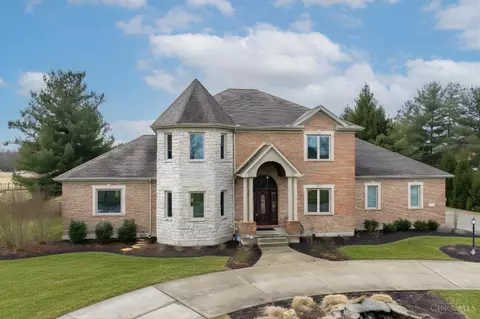 6580 Oasis Dr, Loveland, OH 45140