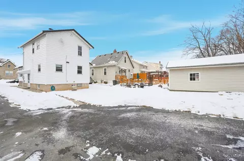 Exterior - 3902 Taft Ave, Cheviot, OH 45211 photo 9 of 10