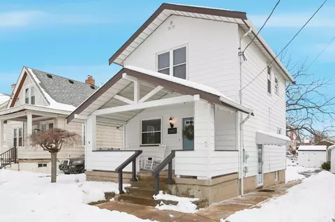 Exterior - 3902 Taft Ave, Cheviot, OH 45211 photo 3 of 10