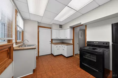 Kitchen - 2867 Shaffer Ave, Cincinnati, OH 45211 photo 1 of 2