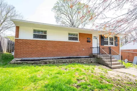 5581 Nightingale Ct, Fairfax, OH 45227