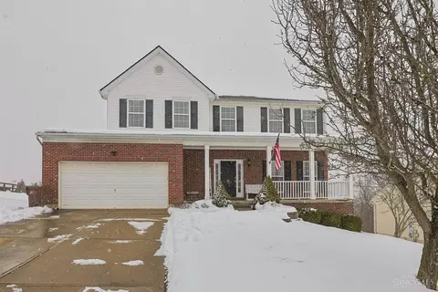 6864 Ruwes Oak Dr, Cincinnati, OH 45248