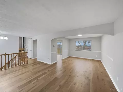 Living - 1632 Forester Dr, Cincinnati, OH 45240 photo 1 of 7