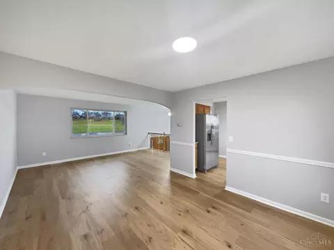 Living - 1632 Forester Dr, Cincinnati, OH 45240 photo 3 of 7