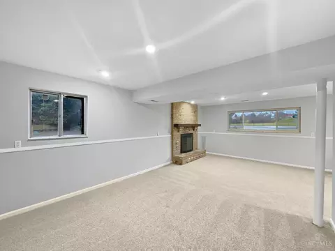 Living - 1632 Forester Dr, Cincinnati, OH 45240 photo 5 of 7