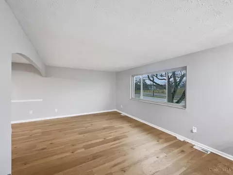 Living - 1632 Forester Dr, Cincinnati, OH 45240 photo 2 of 7