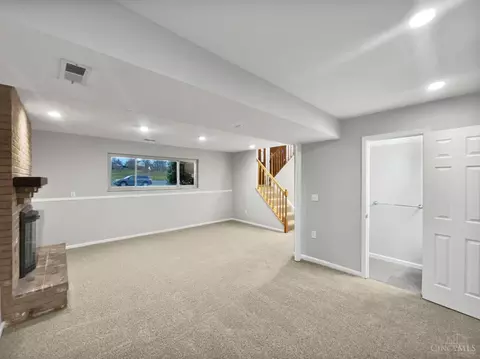Living - 1632 Forester Dr, Cincinnati, OH 45240 photo 7 of 7