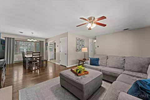 3905 Springoak Dr, Cincinnati, OH 45248 photo 5
