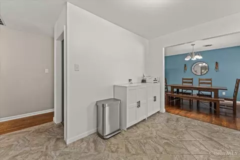 3905 Springoak Dr, Cincinnati, OH 45248 photo 12