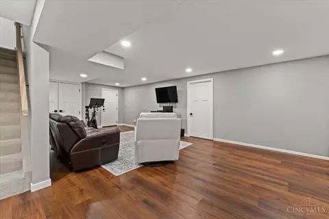 3905 Springoak Dr, Cincinnati, OH 45248 photo 24