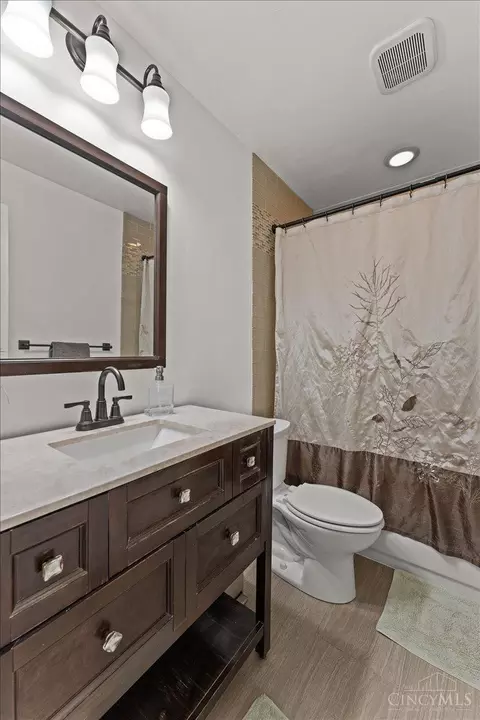 3905 Springoak Dr, Cincinnati, OH 45248 photo 21