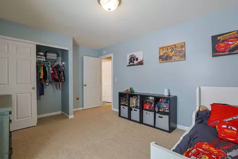 Bedroom - 1539 Sefton Dr, Harrison, OH 45030 photo 5 of 7
