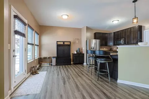 Entry Way - 1539 Sefton Dr, Harrison, OH 45030 photo 3 of 3