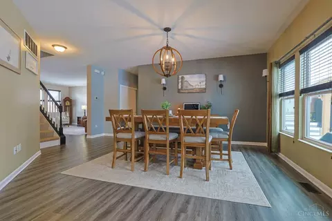Dining - 1539 Sefton Dr, Harrison, OH 45030 photo 2 of 3