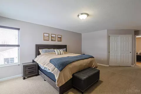 Bedroom - 1539 Sefton Dr, Harrison, OH 45030 photo 2 of 7