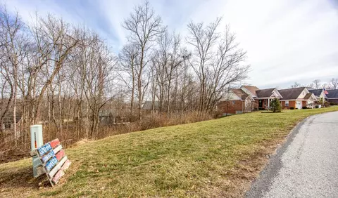 22348 Nevada Ct, Lawrenceburg, IN 47025