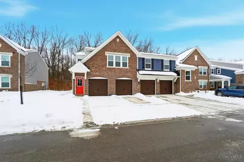 5882 Parkview Ln, Miami Twp, OH 45150
