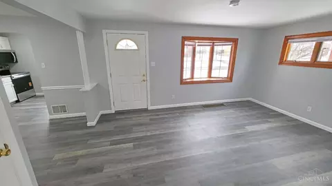 Living - 3454 Eyrich Rd, Cincinnati, OH 45248 photo 3 of 3