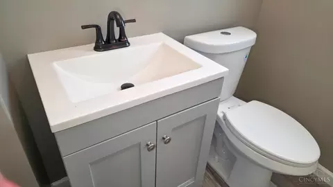 Bath - 3454 Eyrich Rd, Cincinnati, OH 45248 photo 5 of 5