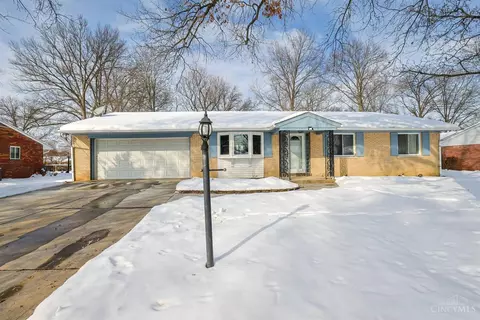 906 Garnoa Dr, Cincinnati, OH 45231