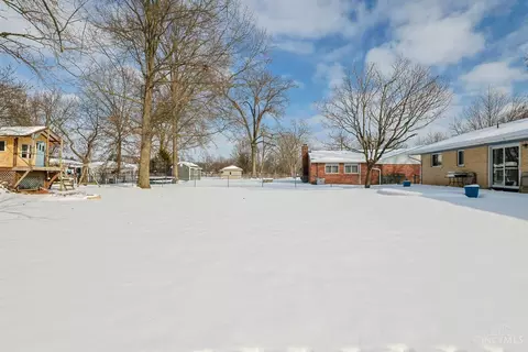 Exterior - 906 Garnoa Dr, Cincinnati, OH 45231 photo 7 of 10