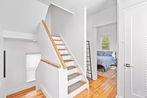 Entry Way - 3120 Hackberry St, Cincinnati, OH 45207 photo 4 of 7