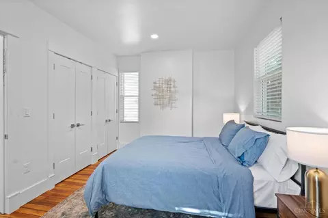 Bedroom - 3120 Hackberry St, Cincinnati, OH 45207 photo 2 of 4