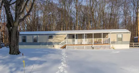 7139 Highland Trl, Hillsboro, OH 45133
