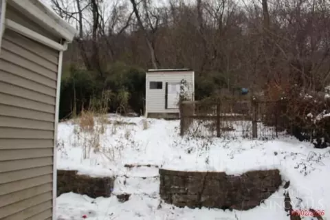 Exterior - 3158 River Rd, Cincinnati, OH 45204 photo 3 of 4