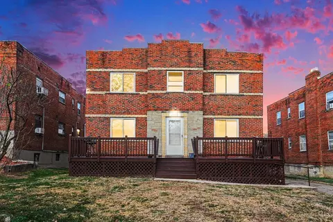 7119 Eastlawn Dr, Cincinnati, OH 45237