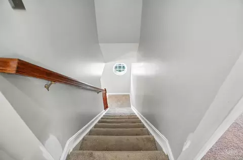Entry Way - 671 Mccormick Ln, Cincinnati, OH 45245 photo 7 of 9