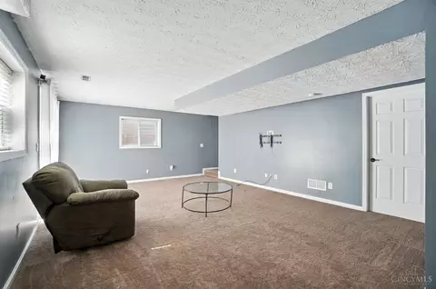 Living - 671 Mccormick Ln, Cincinnati, OH 45245 photo 6 of 6