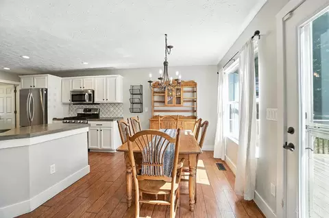 Dining - 671 Mccormick Ln, Cincinnati, OH 45245 photo 1 of 2