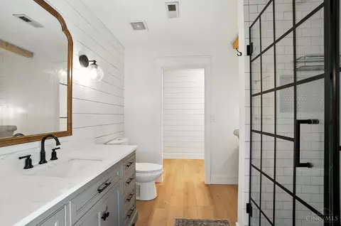 Bath - 671 Mccormick Ln, Cincinnati, OH 45245 photo 2 of 6