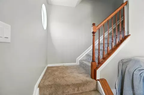 Entry Way - 671 Mccormick Ln, Cincinnati, OH 45245 photo 6 of 9