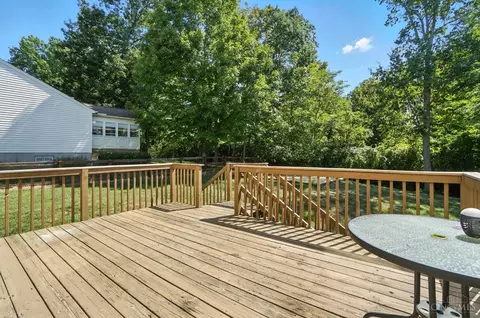 Exterior - 671 Mccormick Ln, Cincinnati, OH 45245 photo 9 of 20