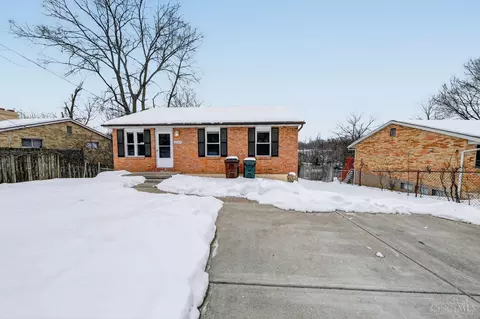 8949 Pippin Rd, Colerain Twp, OH 45251