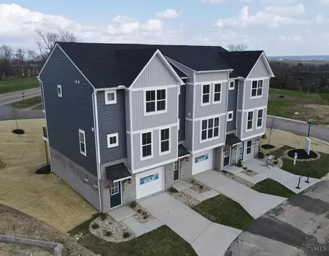 606 Brightview Pl, Forest Park, OH 45240